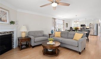 38 Rivers Edge Dr, Coventry, RI 02816