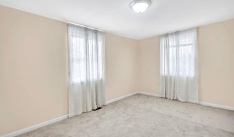 1744 Parkview Dr, Bedford, IN 47421