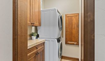 363 SW Bluff Dr 101, Bend, OR 97702