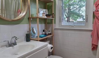 4 CAROLEE Dr, Dover, DE 19901
