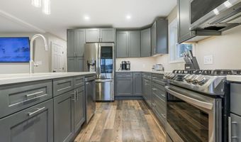 603 Limerick Rd, Arundel, ME 04046