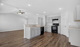 2096 River Birch Trl, Bauxite, AR 72011