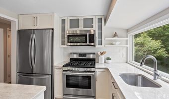 13 Long Ridge Rd, Acton, MA 01720