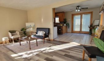 112 Gorder Dr, Aberdeen, SD 57401