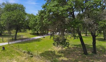1027 Bluebonnet, Adkins, TX 78101