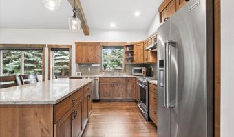 236 Bluebunch Ct, Bigfork, MT 59911