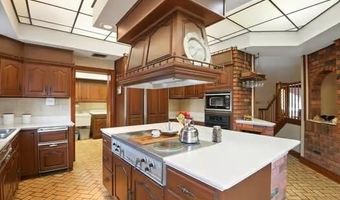 302 SCHLIEF Dr, Belle Chasse, LA 70037