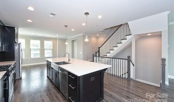 2635 Statesville Ave, Charlotte, NC 28206