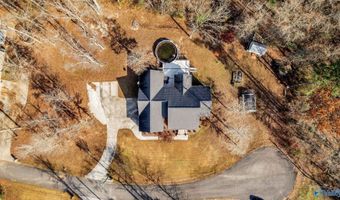 165 Creekside Ln SE, Arab, AL 35016