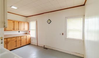 1017 S 5th St, Atchison, KS 66002