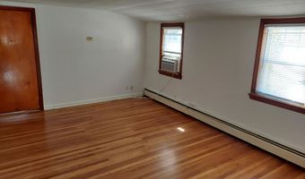 48 W 32ND St, Bayonne, NJ 07002