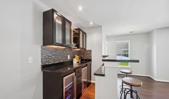 24682 CARIBOU Sq, Aldie, VA 20105