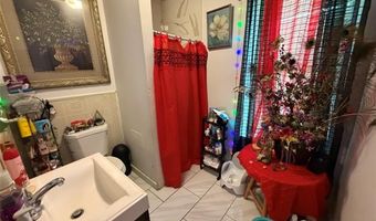 347 N 8th St, Allentown, PA 18102