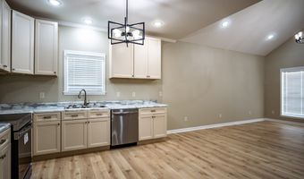111 College St, Batesville, MS 38606