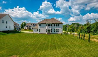 792 NANCY Dr, Aurora, OH 44202