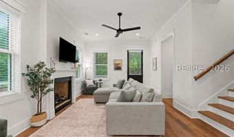 37 Park Sq S, Beaufort, SC 29907