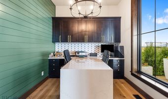 200 Miller Point Pl, Belgrade, MT 59714