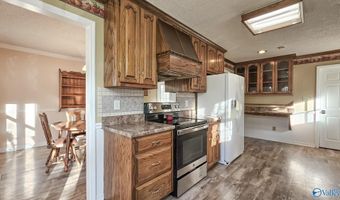 9206 Barker Rd, Athens, AL 35614