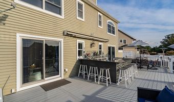 96 Windjammer Ct, Bayville, NJ 08721