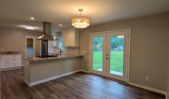 1406 Eastview Dr, Aberdeen, NC 28315