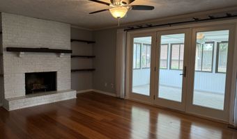 4710 Summer Dr, Anderson, IN 46012