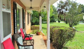 151 Glenway Dr, Amherst, VA 24521