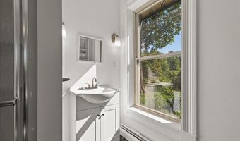 18 Cobb Rd, Belfast, ME 04915