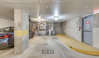 6301 EDSALL Rd 122, Alexandria, VA 22312