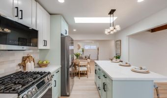 506 Bayview Dr, Aptos, CA 95003