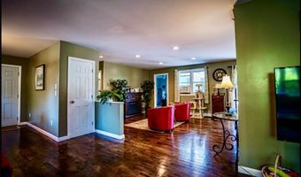 4 Burr Ave, Barrington, RI 02806