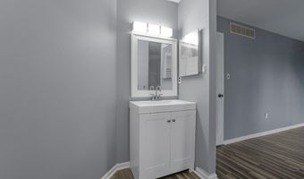 305 S RED LION Ter, Bear, DE 19701