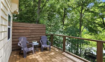 1954 Lakeview Dr, Avon, IN 46123