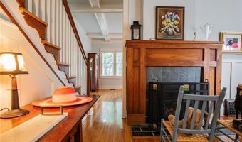 901 McCollum Dr, Bentonville, AR 72712
