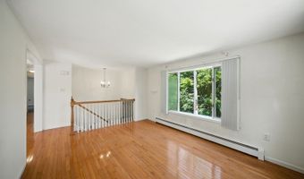 30 Lakeshore Dr, Alloway, NJ 07422