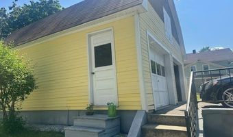 28 Charles St, Belfast, ME 04915