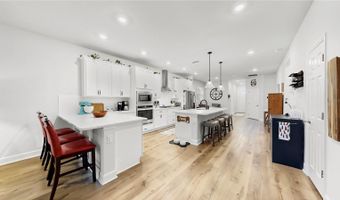 5645 DEL CORONADO Dr, Apollo Beach, FL 33572