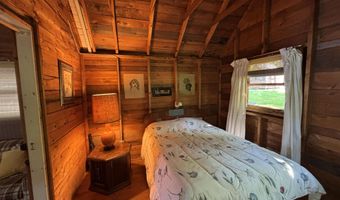 4 N Shore Rd, Abbot, ME 04406