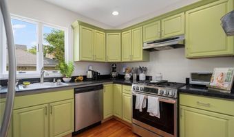 82 Cliffdale Ave, Cranston, RI 02905