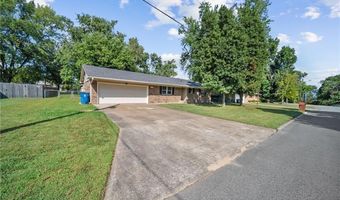 2401 SE 16th St, Bentonville, AR 72712