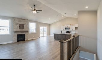 4407 NE 8th St, Ankeny, IA 50021