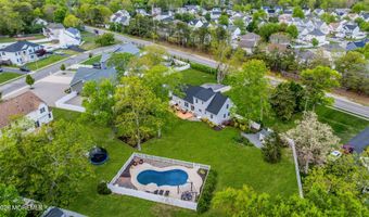 65 Serpentine Dr, Bayville, NJ 08721