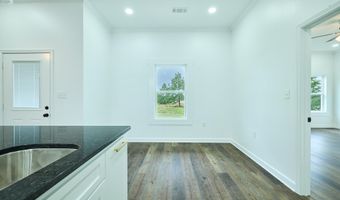 4007 Creek Top, Bauxite, AR 72011