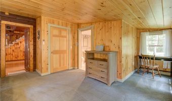 85 Plainfield Pike, Foster, RI 02825