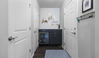 402 Henstride Ct, Ann Arbor, MI 48108