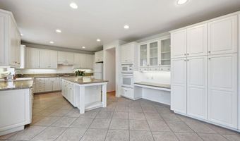 8010 Calle Pinon, Carlsbad, CA 92009