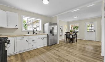 1611 Sprott St, Auburn, IN 46706