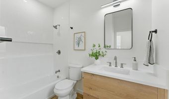 2501 Davis Ave, Carlsbad, CA 92008