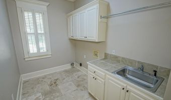926 Crown Aly, Baton Rouge, LA 70806