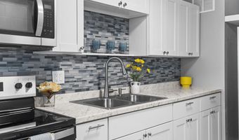 111 KAHULUI BEACH Rd D309, Kahului, HI 96732