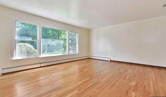 946 Closter Dock Rd, Alpine, NJ 07620